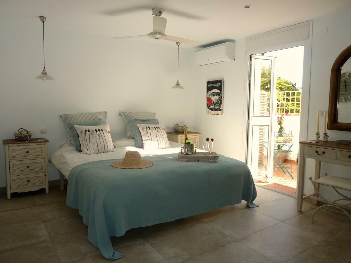 Villa Breeze Boutique Guest Rooms, Marbella Sitio de Calahonda Exterior photo