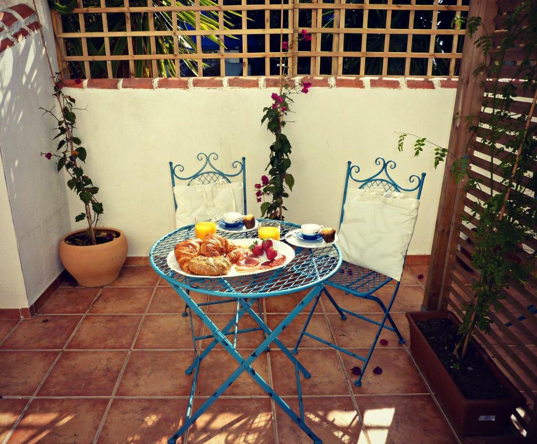 Villa Breeze Boutique Guest Rooms, Marbella Sitio de Calahonda Exterior photo
