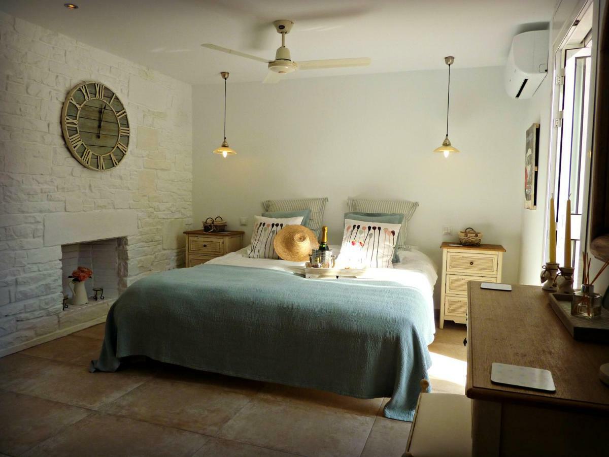 Villa Breeze Boutique Guest Rooms, Marbella Sitio de Calahonda Exterior photo